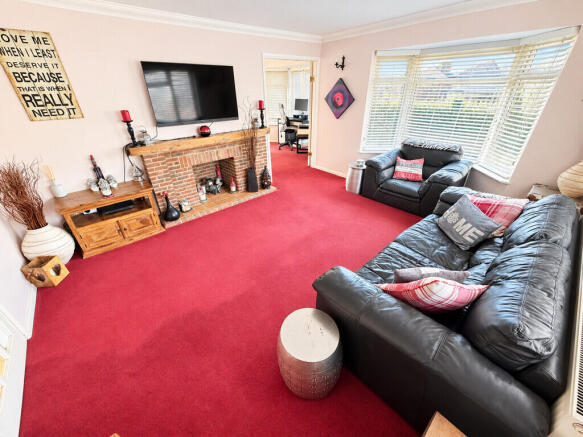 Lounge 1
