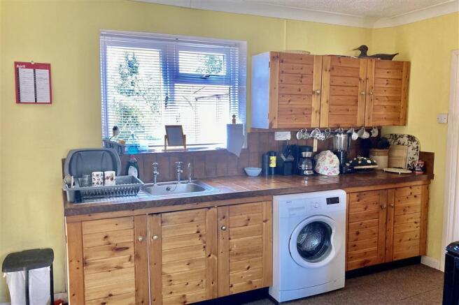 Kitchen 1