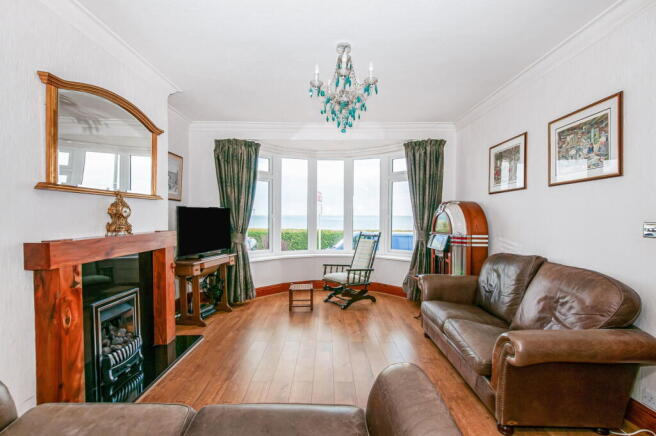 3 bed Terraced for sale Image 4