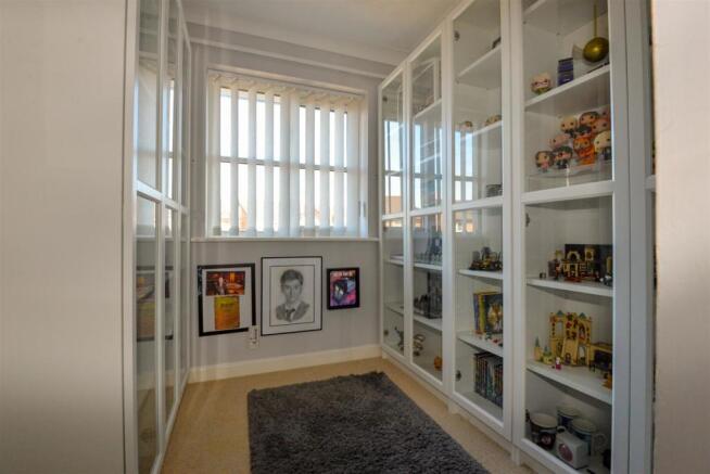 Bedroom3 1.jpg