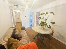 15, Charles Rowan House, Margery Street, London WC1X 0EH