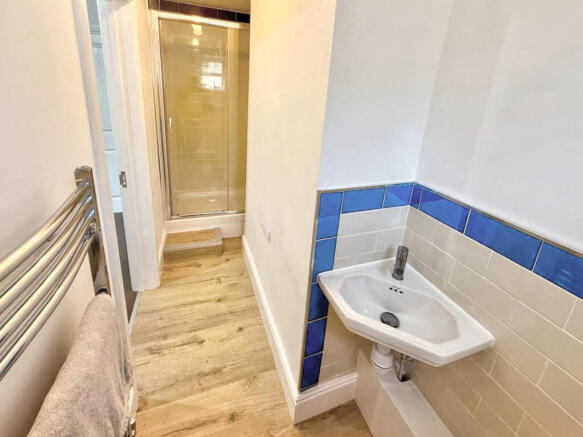 4 bed Terraced for sale Image 7