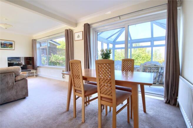4 bed Detached for sale Image 4