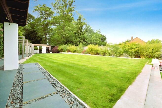 Garden - Long Shot