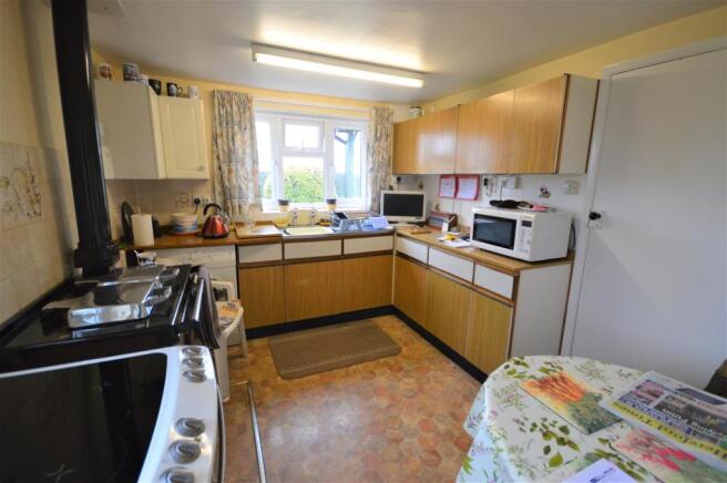 KITCHEN 1