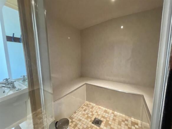 G Capel steam room.jpg