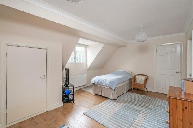 232 Henwood Road-3_lo.jpg