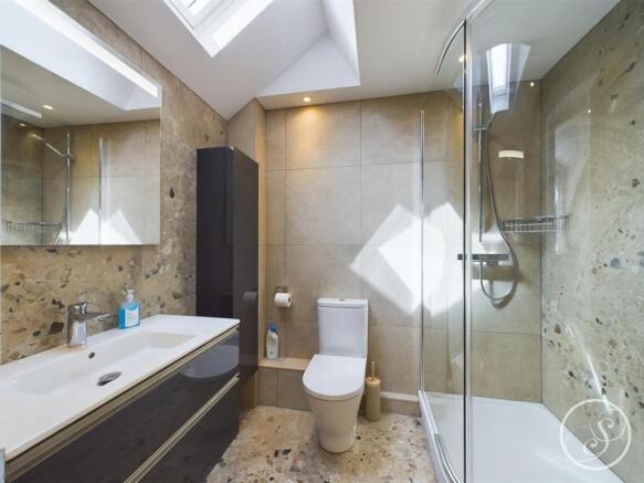 2 bed Flat to rent Image 6
