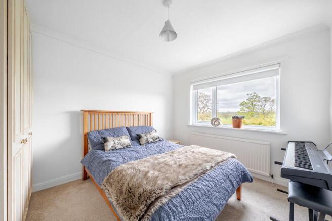 4 bed Detached for sale Image 7