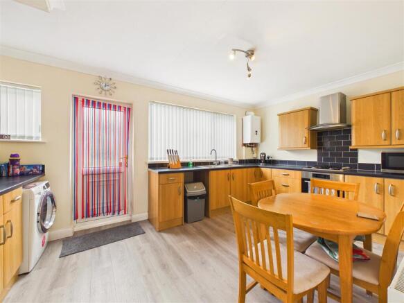 Boothferry Road, Hessle photo 4