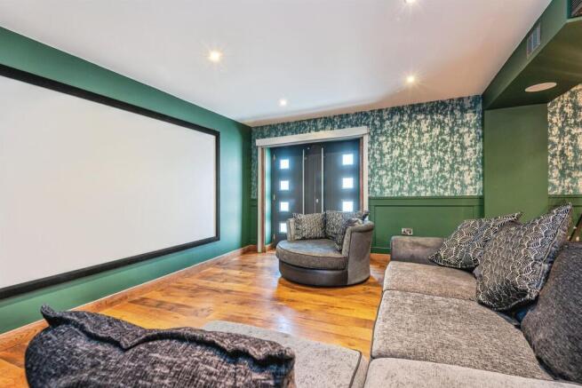 Cinema/Pool Room