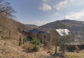 60, Parkside Road, Todmorden OL14 8QA