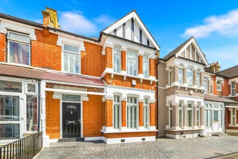 Audley Gardens, Ilford