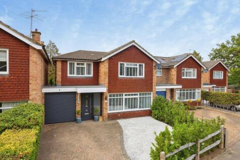 Maple Road, WOKING, Surrey, GU23