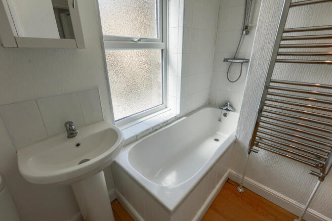 1 bed Terraced to rent Image 11