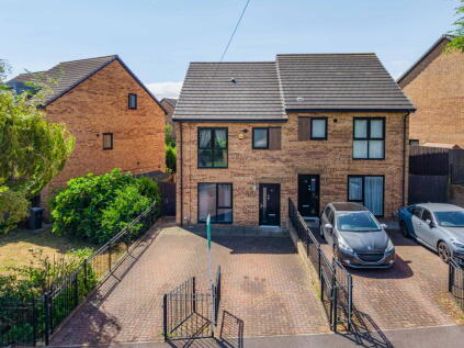 Pearson Crescent, Wombwell, S73 8SQ