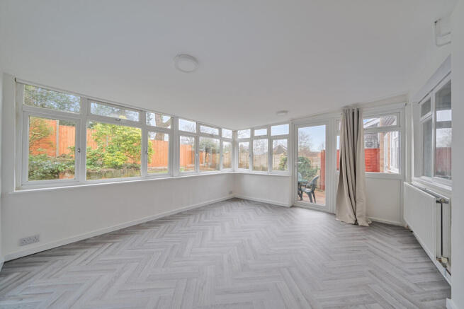 1418551-15-69b3cd...