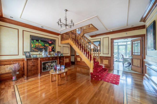 1355329-9-68c8555...