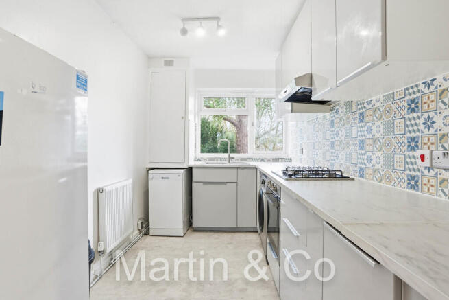 1632811302 - 26 A...