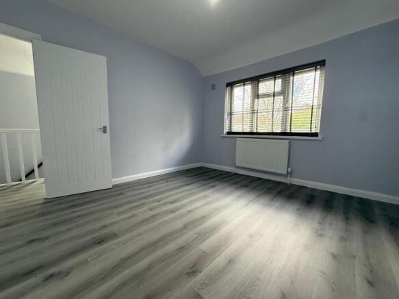 WhatsApp Image 2026-04-20 at 15.59.18 (10).jpeg