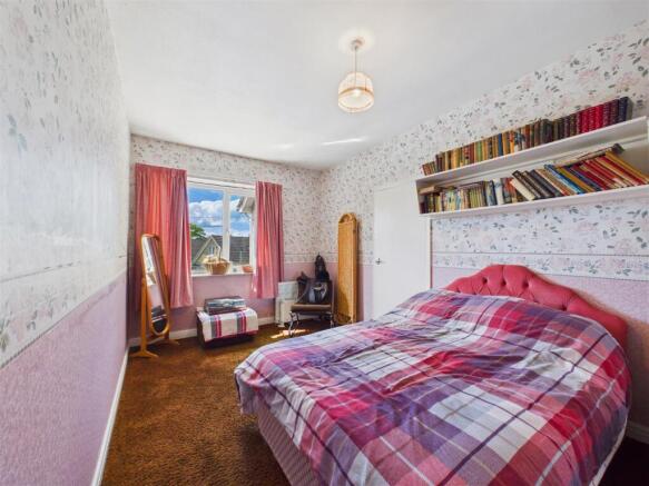 4 bed Terraced for sale Image 10
