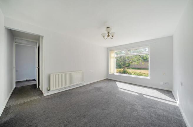 2 bed Apartment for sale Image 4