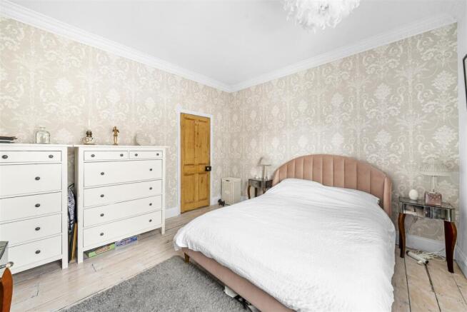 2 bed Terraced for sale Image 9