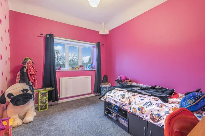 3 bed House to rent Image 8