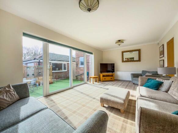5 bed Detached for sale Image 12