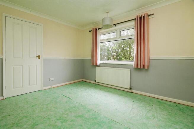 3 bed Semi-Detached for sale Image 6