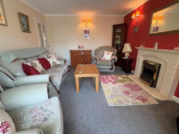 2 bed Semi-Detached Bungalow for sale Image 5