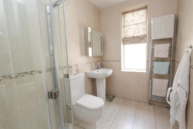Shower Room.jpg