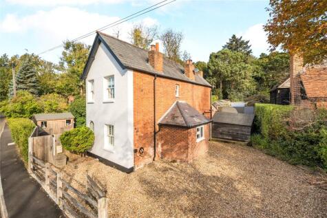 School Road, Windlesham, Surrey, GU20