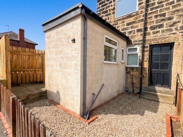 2 bed Terraced for sale Image 5