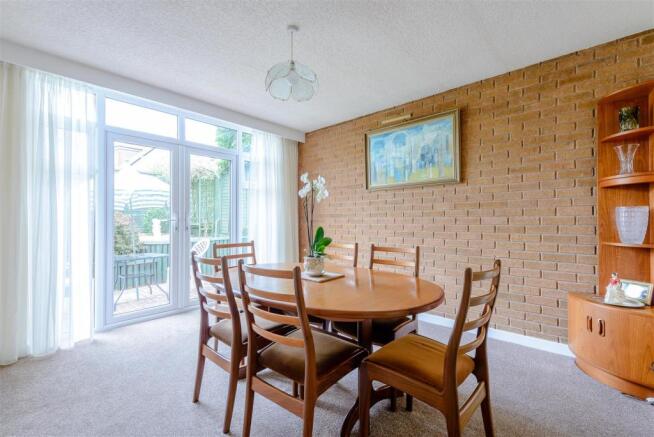 8429480-interior08.jpg