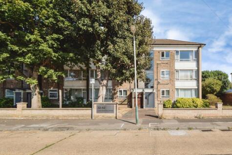 Lower Mardyke Avenue, Rainham, RM13