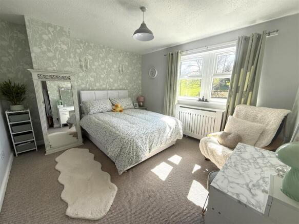 3 bed Detached for sale Image 5