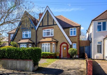Bow Lane, North Finchley, N12