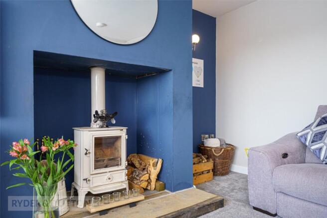 4 bed Detached for sale Image 12