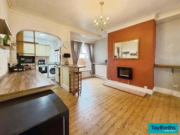 2 bed Terraced for sale Image 7