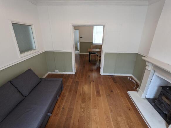 Living Room (2)