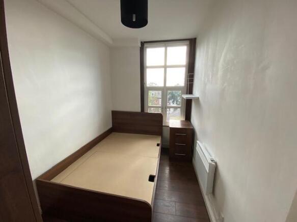 1 bed Apartment to rent Image 6