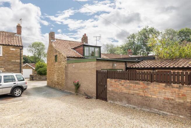 2 bed Character Property for sale Image 4