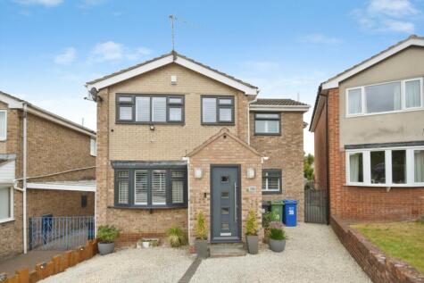 Dale Bank Crescent, New Whittington, Chesterfield, Derbyshire, S43