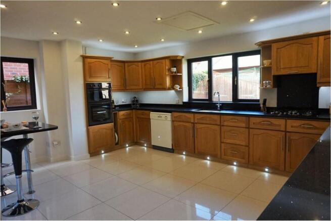 Kitchen / Breakfast