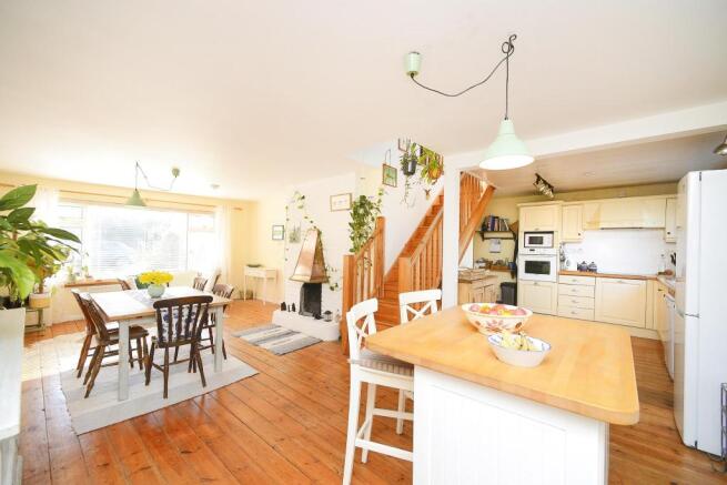 Kitchen/Breakfast Rm