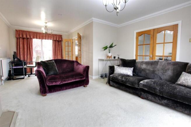 3 bed Detached Bungalow for sale Image 5