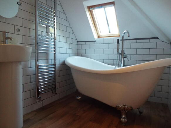 Photo 11