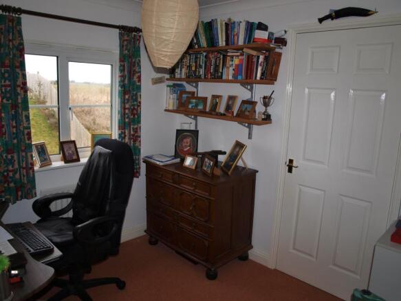 Bedroom 4 / study