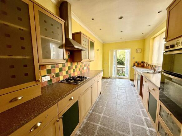 3 bed Terraced for sale Image 12